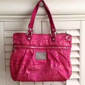 Pink coach poppy purse
